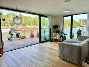 One of the kind Prague Houseboat Experience +BOAT